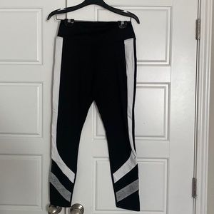 Victoria Secrets: PINK leggings!